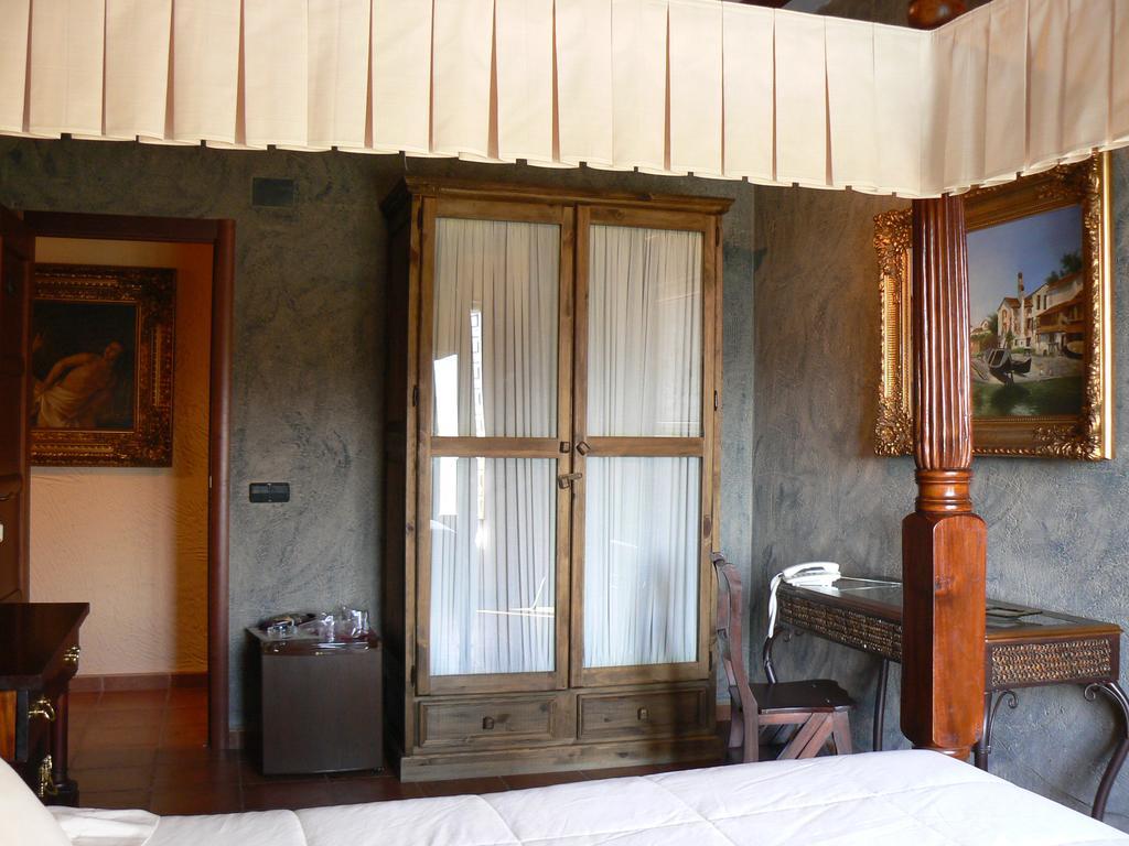 Caseta Nova 2*